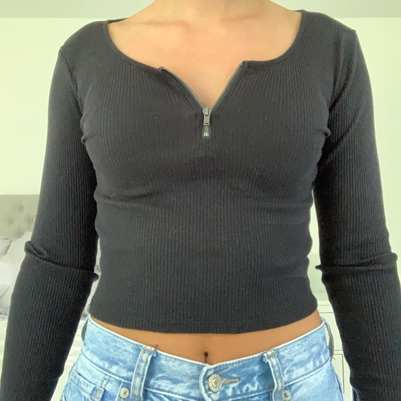 American Eagle Outfitters Tops - American Eagle long sleeve top